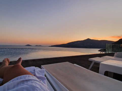 卡拉马赫酒店主图