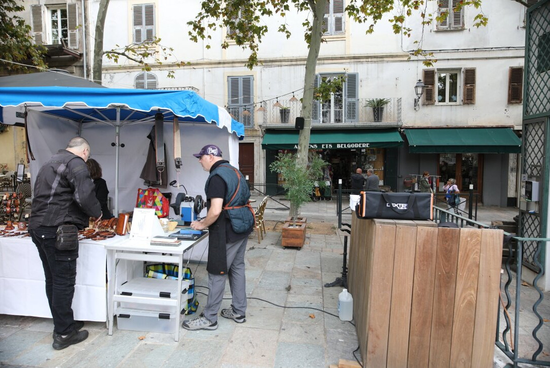 Place du marché-Bastia必去景点