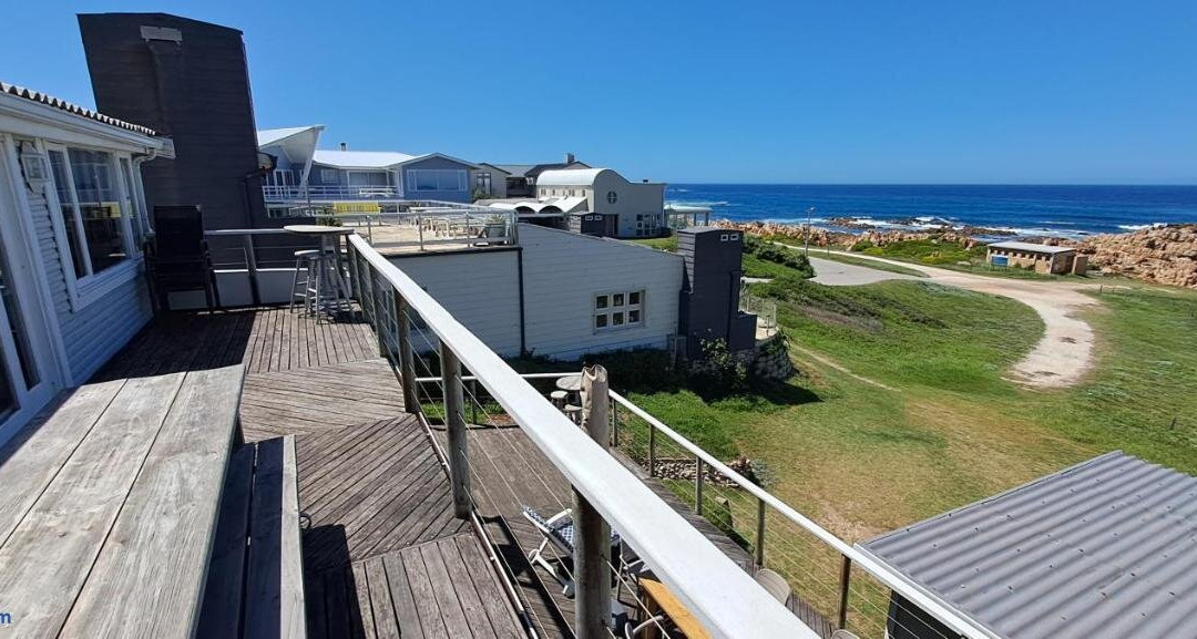 Sailaway Beach House
