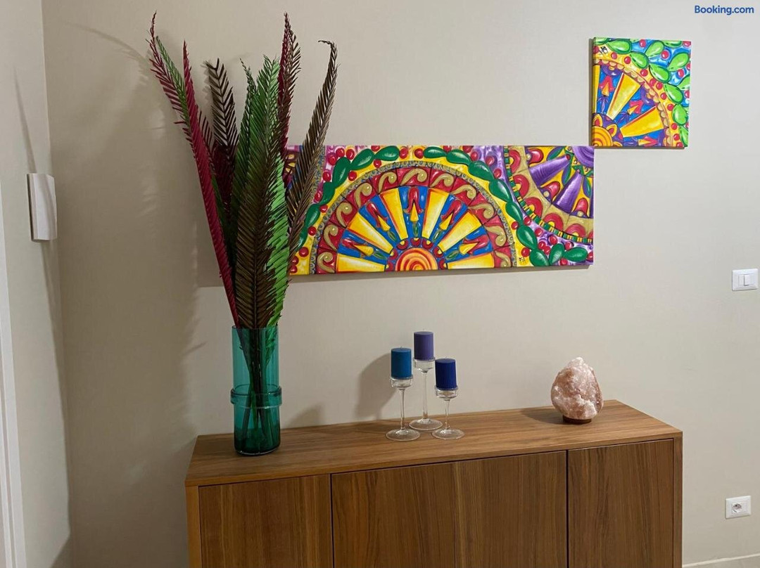 Marconi Rooms And Apartaments