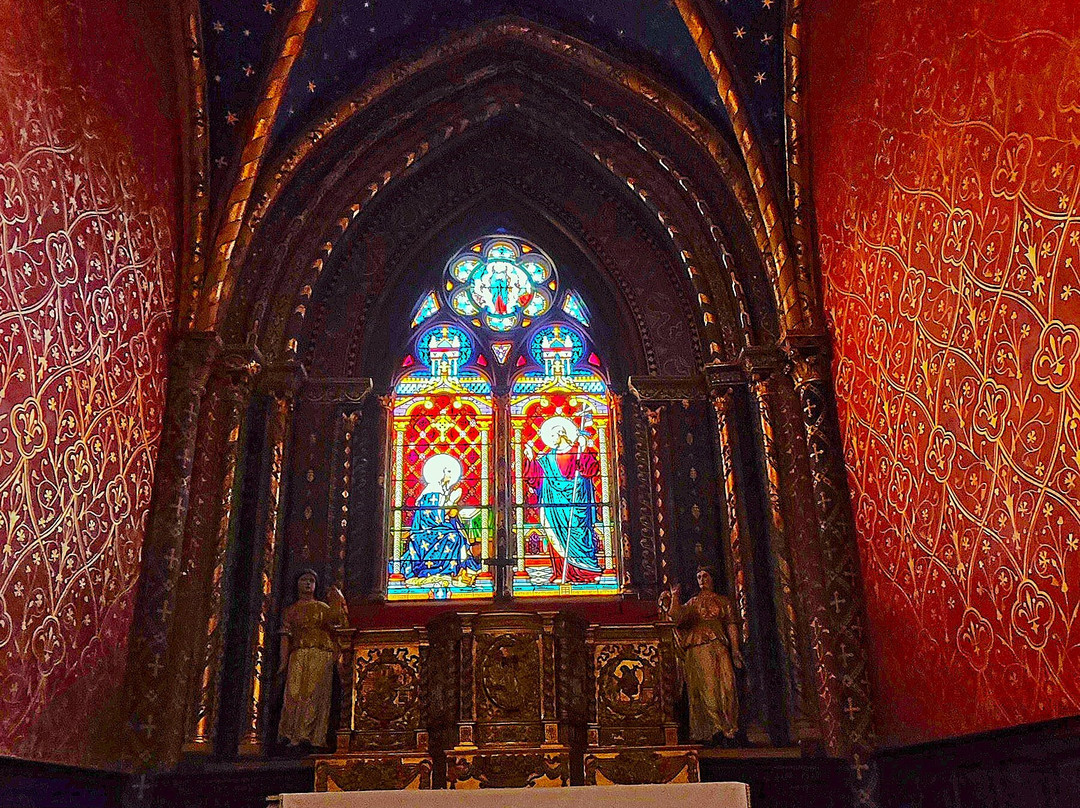 Eglise Saint-Laurent-Parthenay必去景点