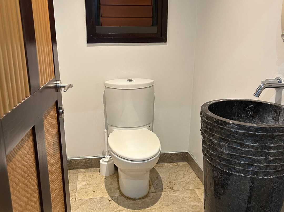 皇冠海滩度假村温泉酒店主图