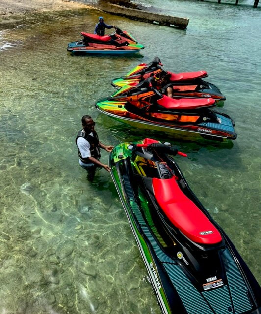 Salt Watersports Cayman-七哩滩必去景点