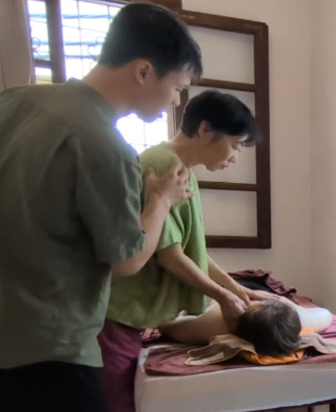 Vietnamese Traditional Massage Class – Cultural Experience in Hanoi-Tay Ho必去景点
