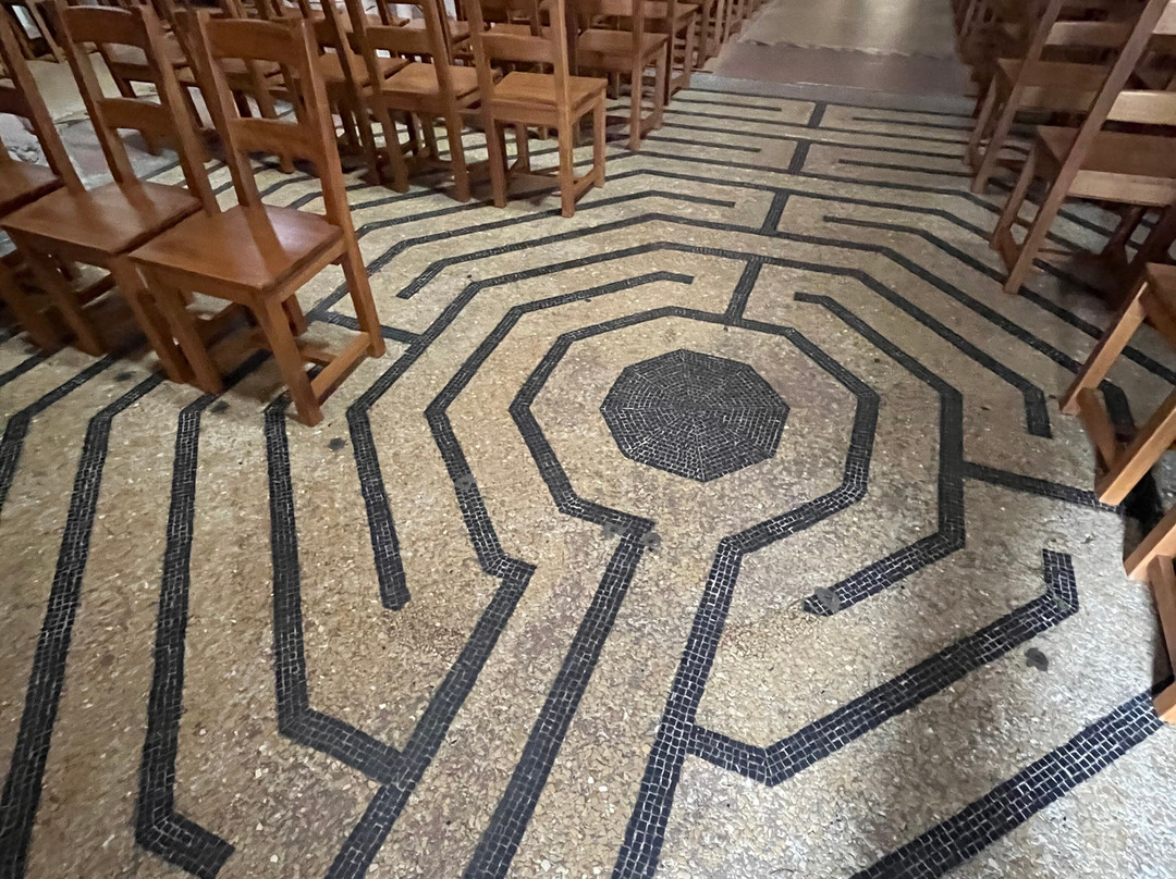 Église Sainte-Foy-塞勒斯塔必去景点