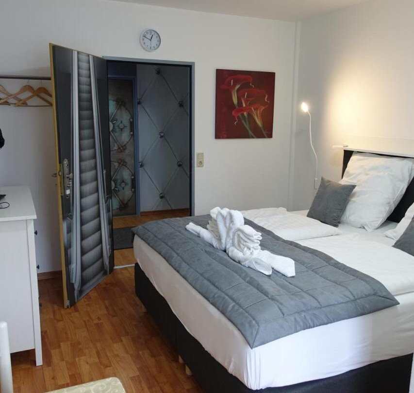 斯特恩酒店主图