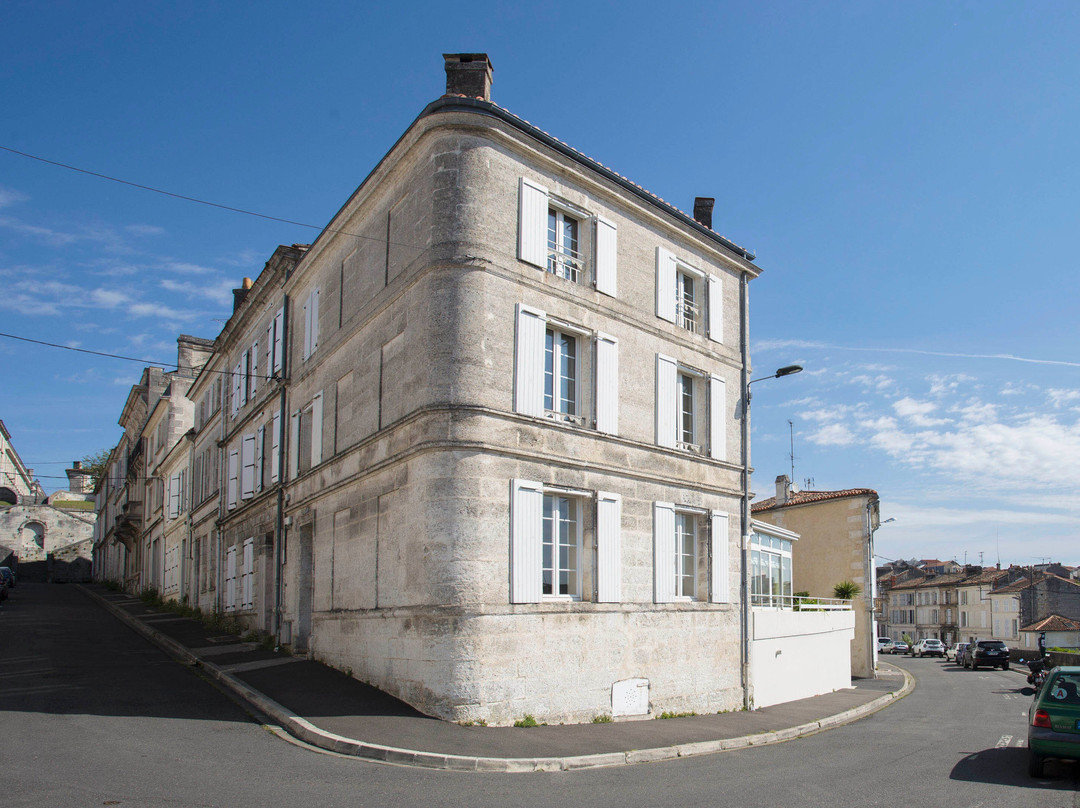Torsac酒店住宿-Chambres D'hôtes Laferrière