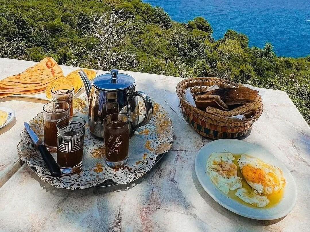 Grand Taxi Tanger-丹吉尔必去景点