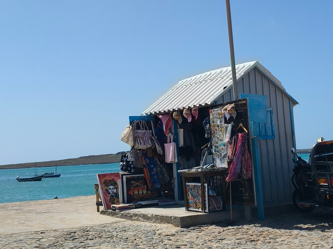 SolaCyberTours-萨尔雷必去景点