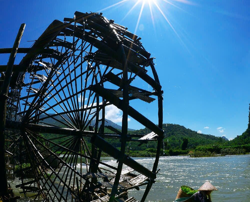 Puluong Giant Waterwheel-清化必去景点