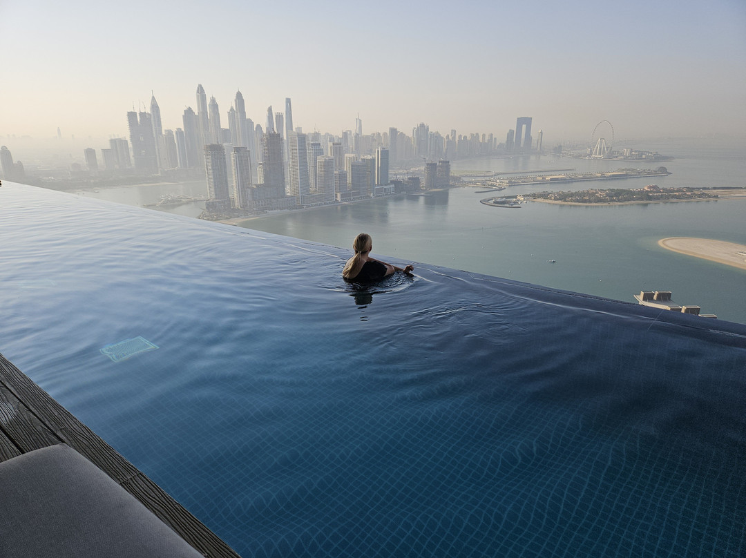 AURA SKYPOOL-迪拜必去景点