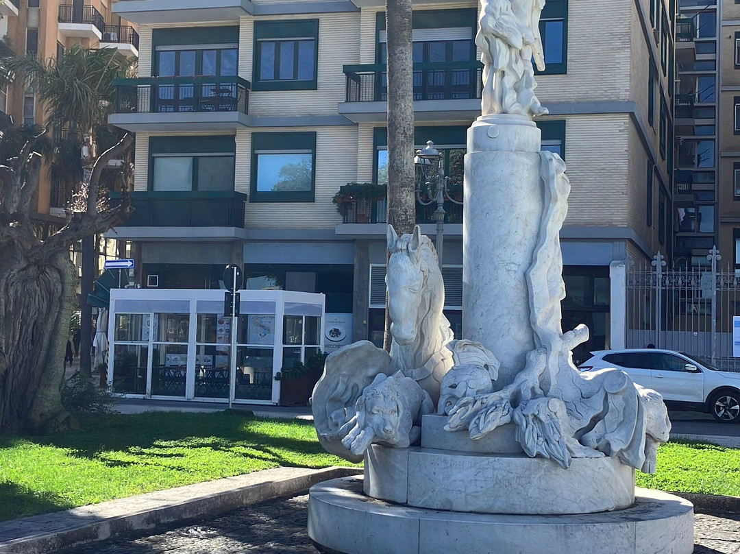 Piazza Vittorio Emanuele II-布林迪西必去景点