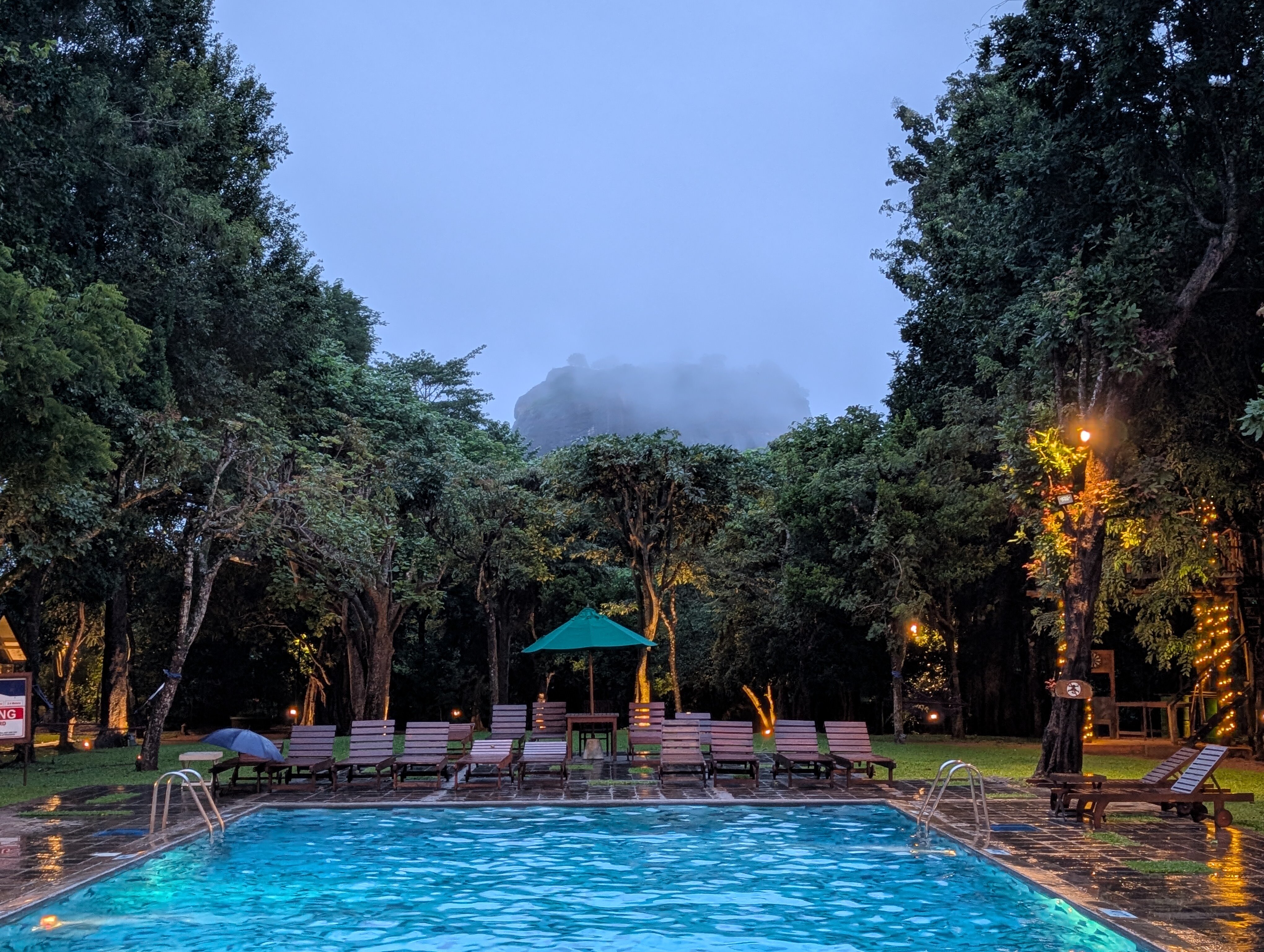 锡吉里耶酒店-官方