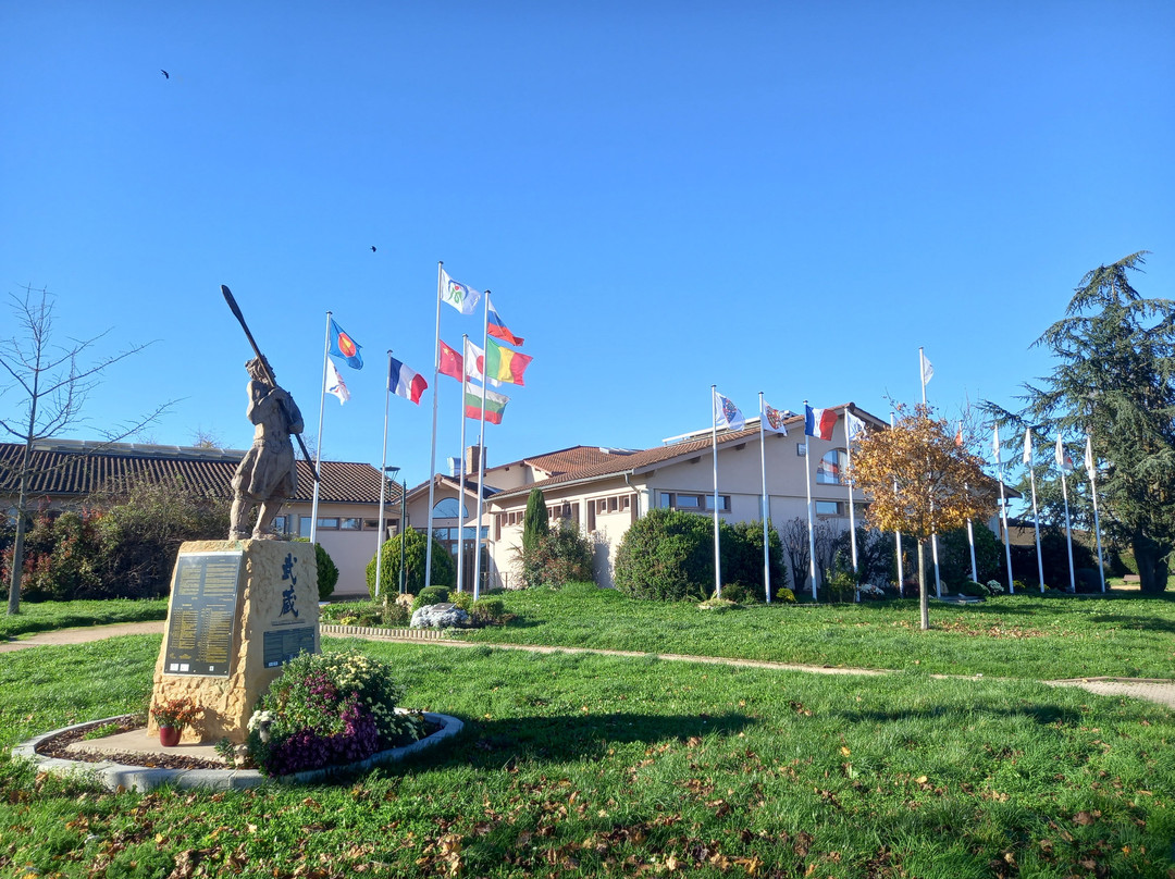 Mémorial Heiho Niten Ichi Ryu-Gleize必去景点