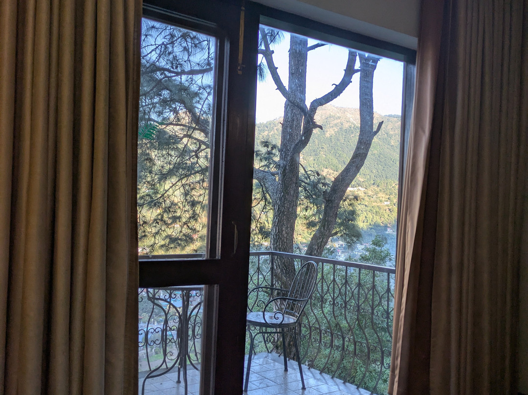 The Fern Hillside Resort, Bhimtal主图