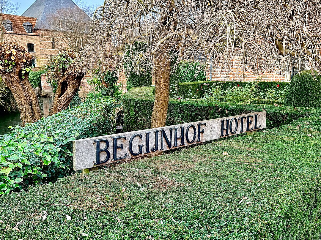 本金霍夫国会酒店主图