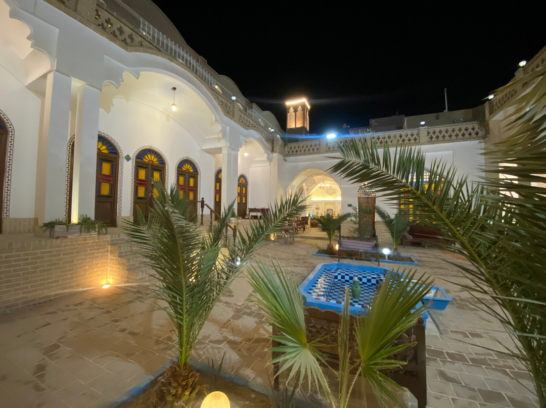 Amirza Traditional Hotel主图