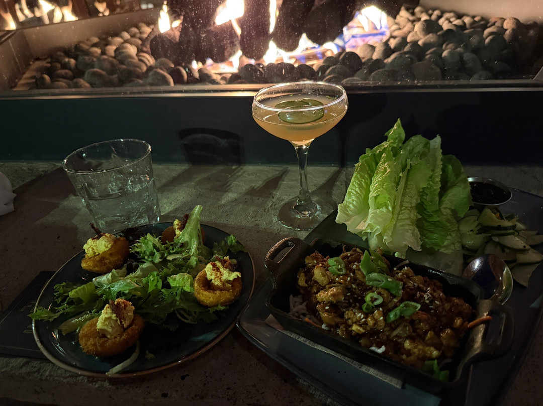 Lazy Dog Restaurant & Bar