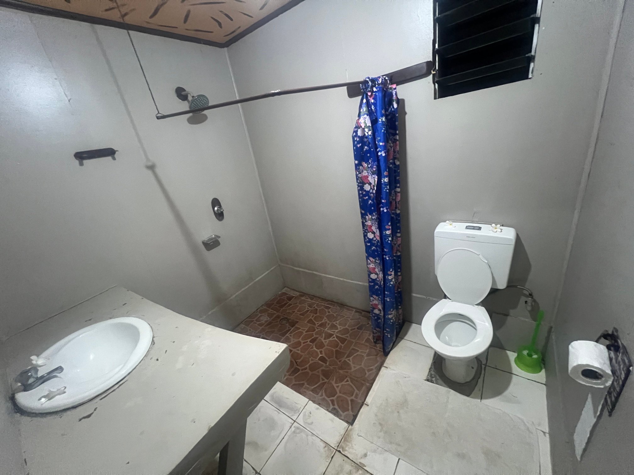 安全着陆度假酒店-官方