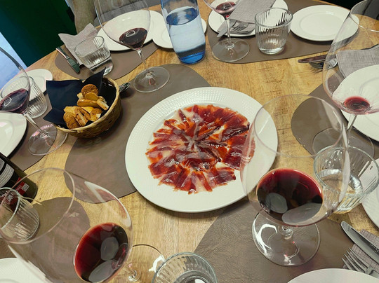 Gastrobar & Tienda La Nobleza