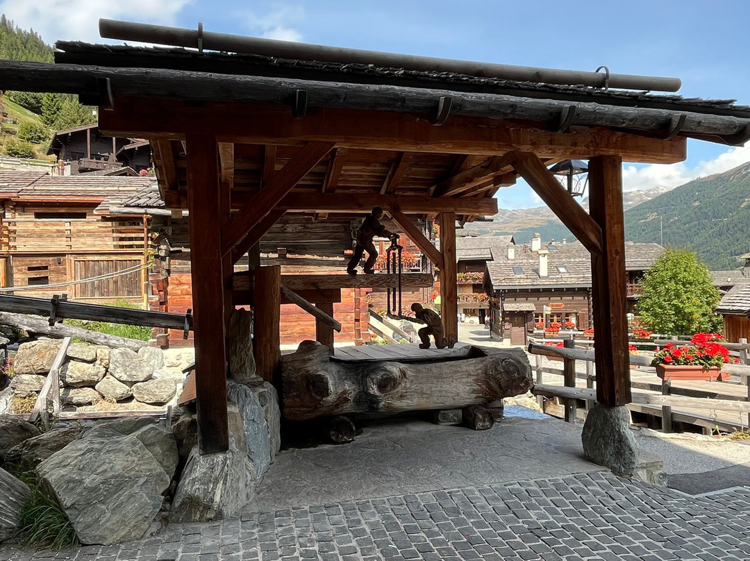 Trois fontaines du village Grimentz-Grimentz必去景点