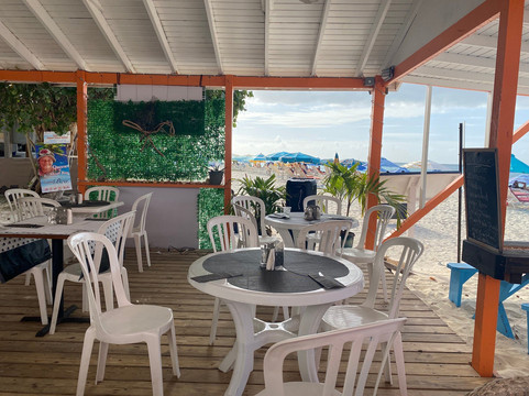 The Vibe @ Uncle Ernie's