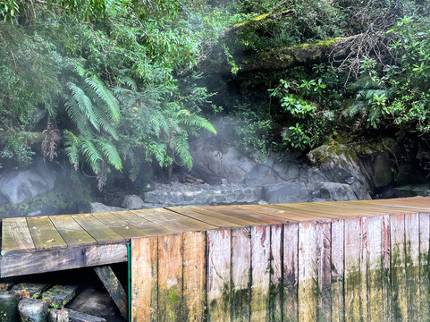 Turismo Cahuelche-Cisnes必去景点