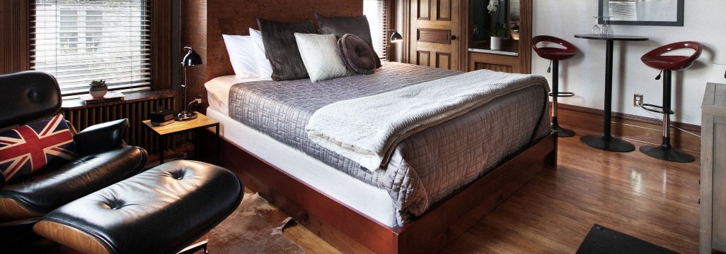 Made INN Vermont, an Urban-Chic Boutique Bed and Breakfast-家庭/游戏区