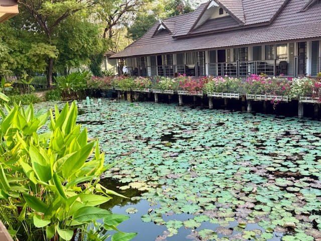 魅力素可泰度假酒店主图