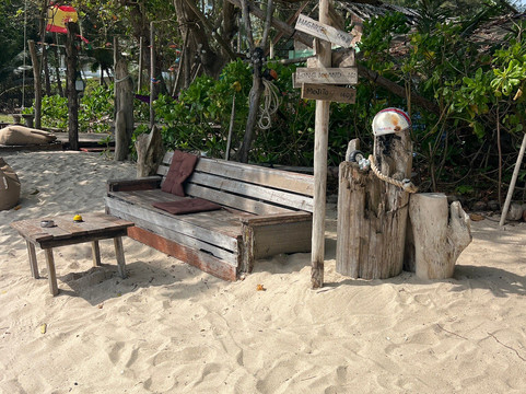 Johnny Bar-卡农必去景点