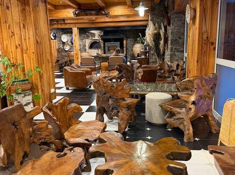 洛普格里斯水疗酒店主图