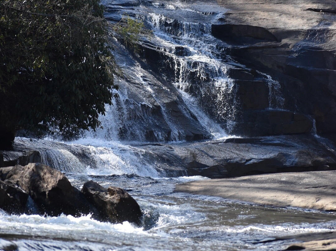 Triple Falls Trail-亨德森维尔必去景点