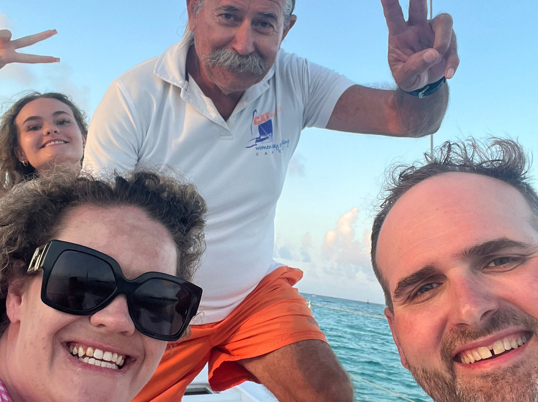 Catmania Catamarans-Costa Mujeres必去景点