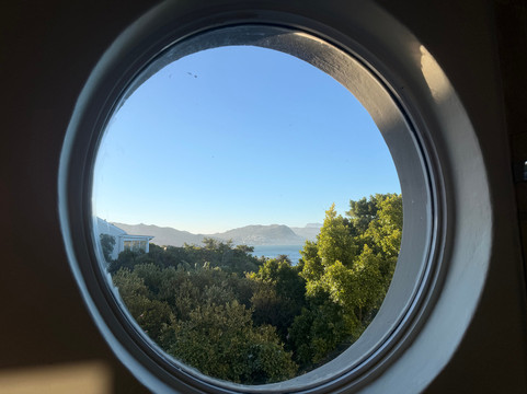 Tintswalo巨石主图