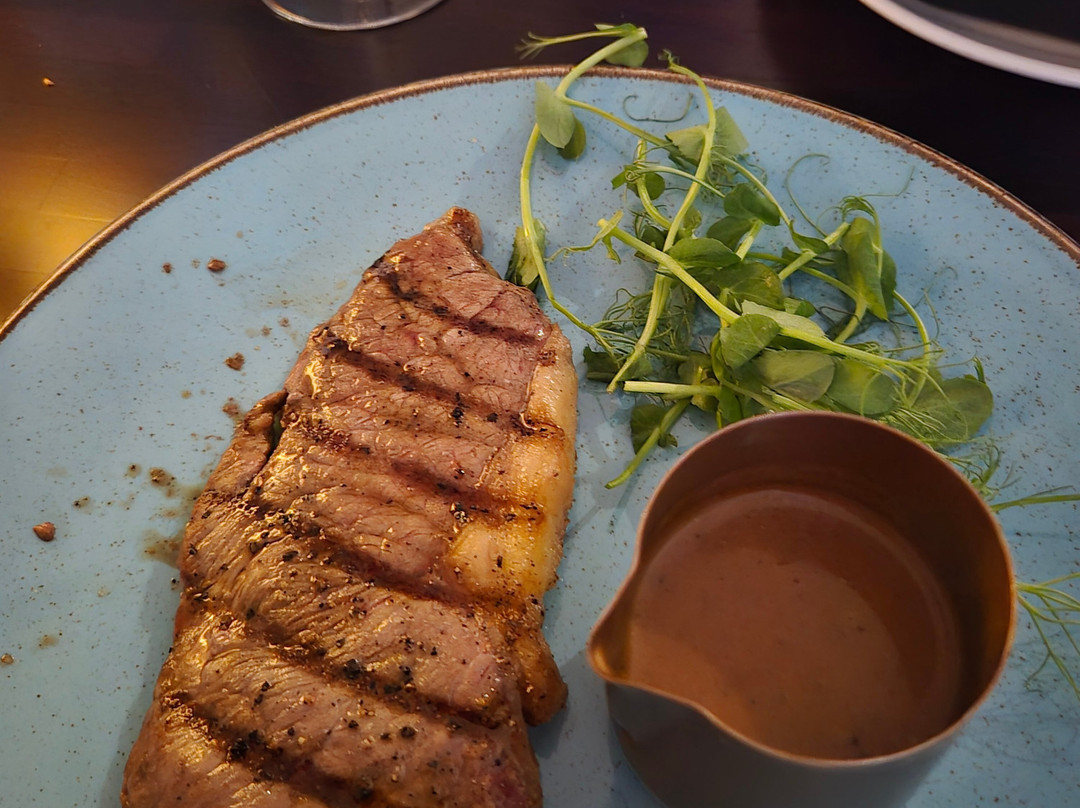 Skip's Seafood Bar and Grill