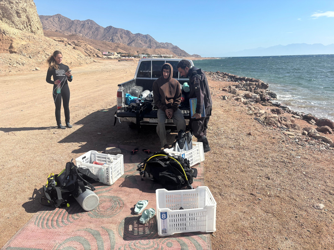Desert Divers Dahab-达哈卜必去景点
