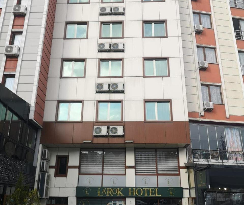 Larok Hotel