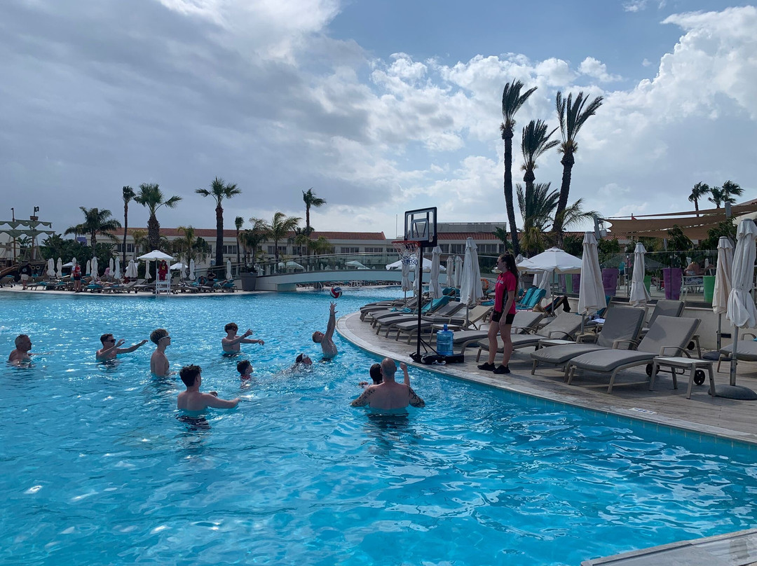 阿依纳帕奥林匹克泻湖酒店主图