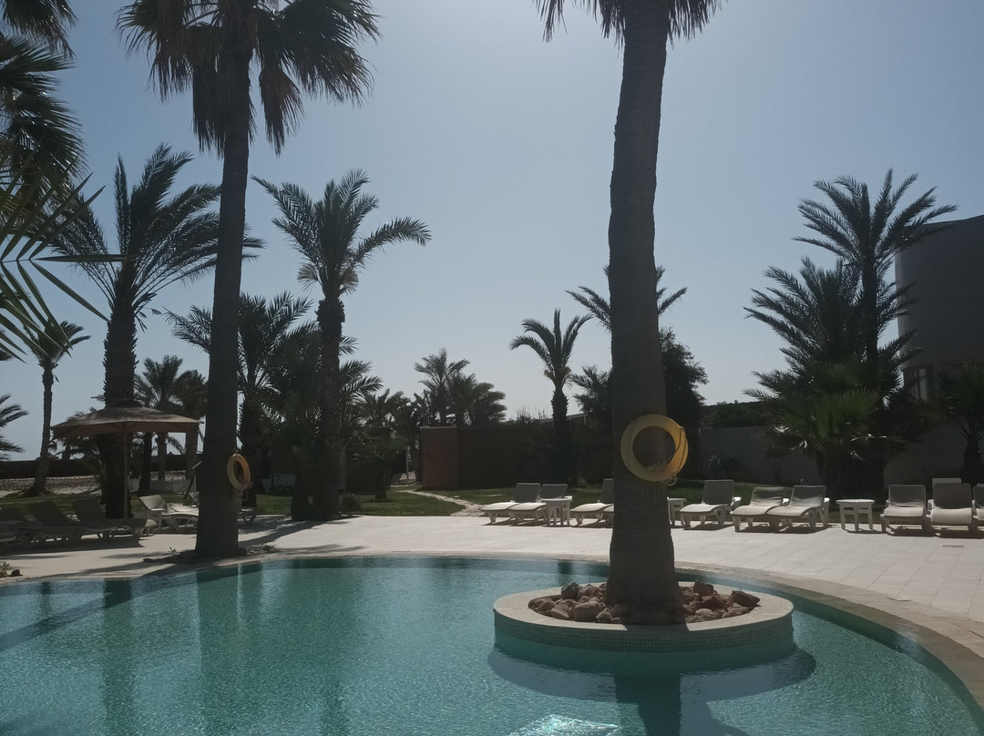 吉尔巴岛棕榈海滩俱乐部主图