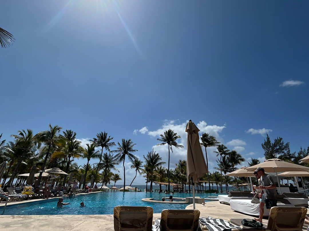 The Fives Beach Hotel & Residences主图