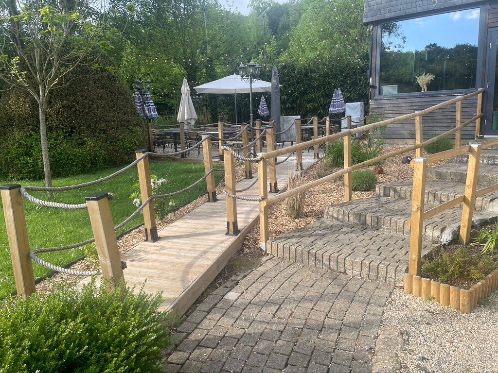 Auberge du Val AU Cesne-旅行者