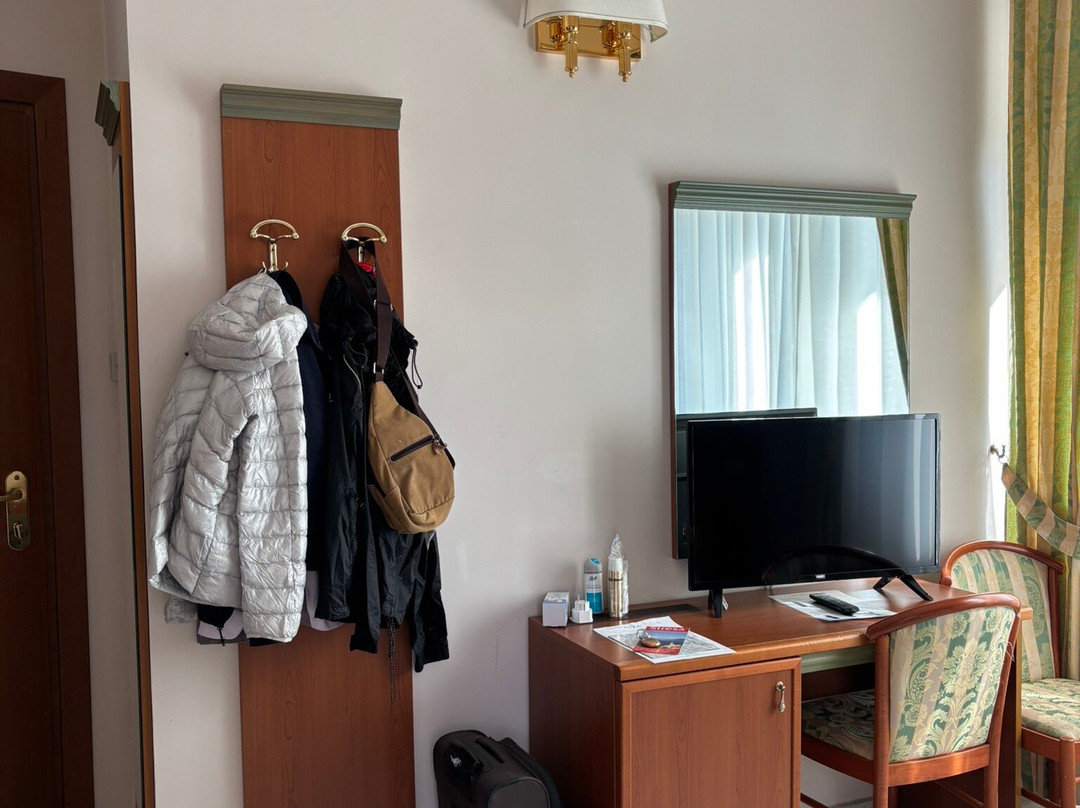 弗洛拉酒店主图