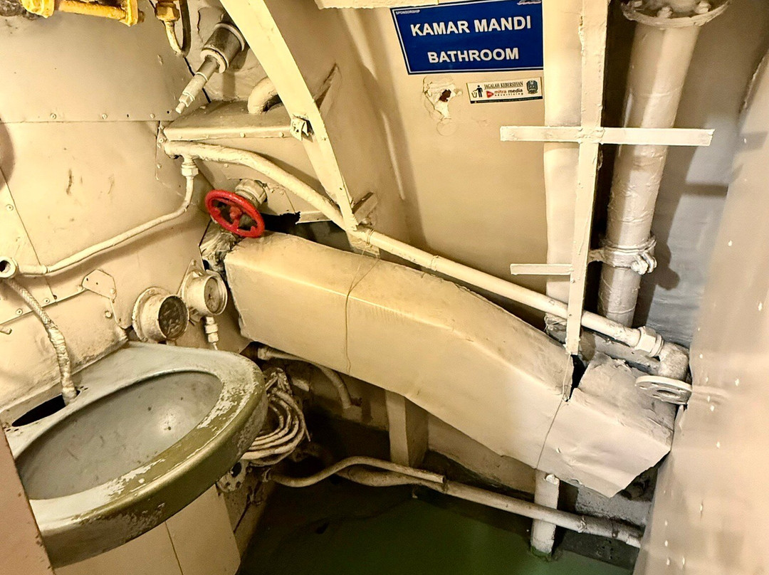 Monkasel (Submarine Monument)-泗水必去景点