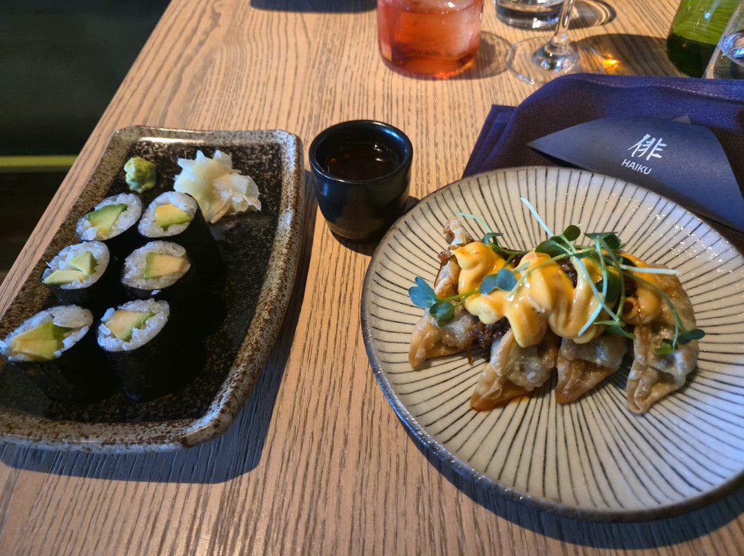 雅索洛基豪瑟丽登酒店主图