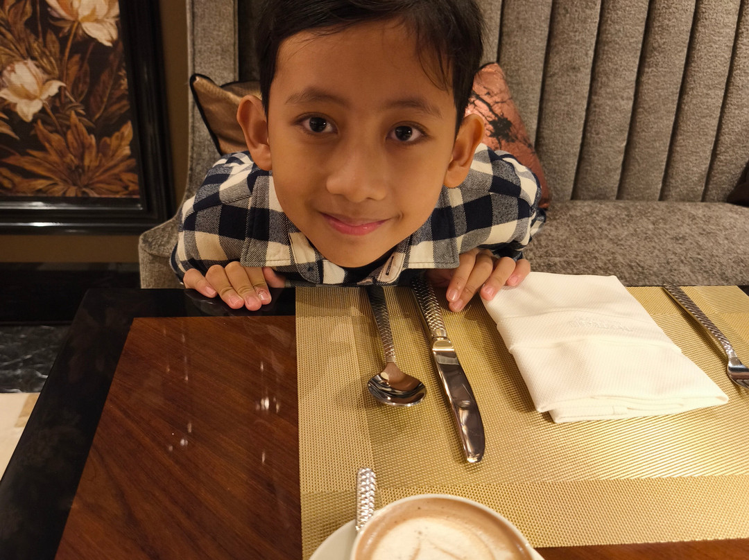 THE 27th - SKY DINING & EXECUTIVE CLUB