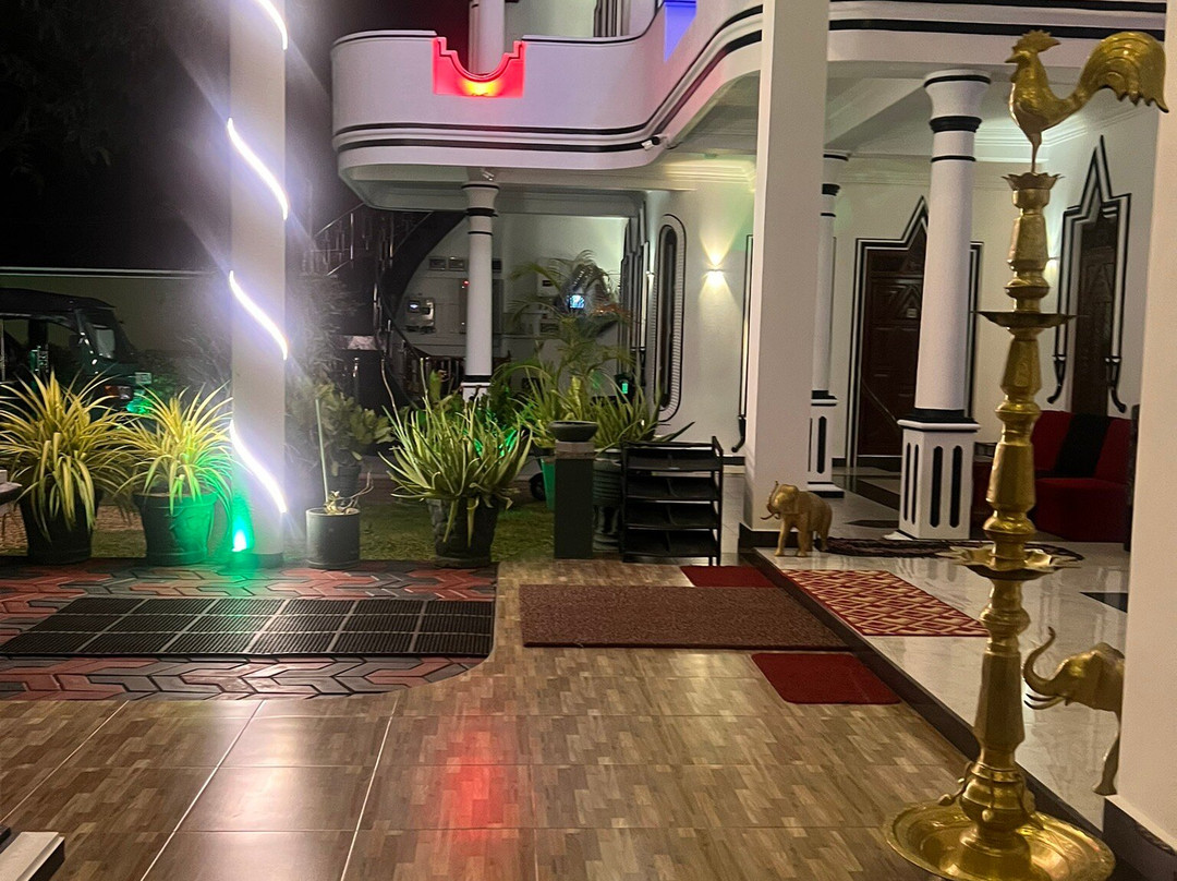 河前酒店主图