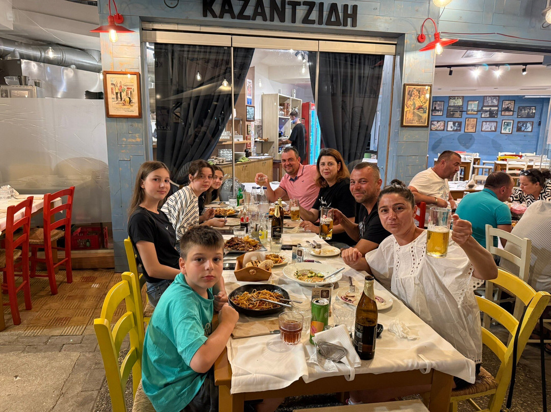 Η γωνιά του Καζαντζίδη