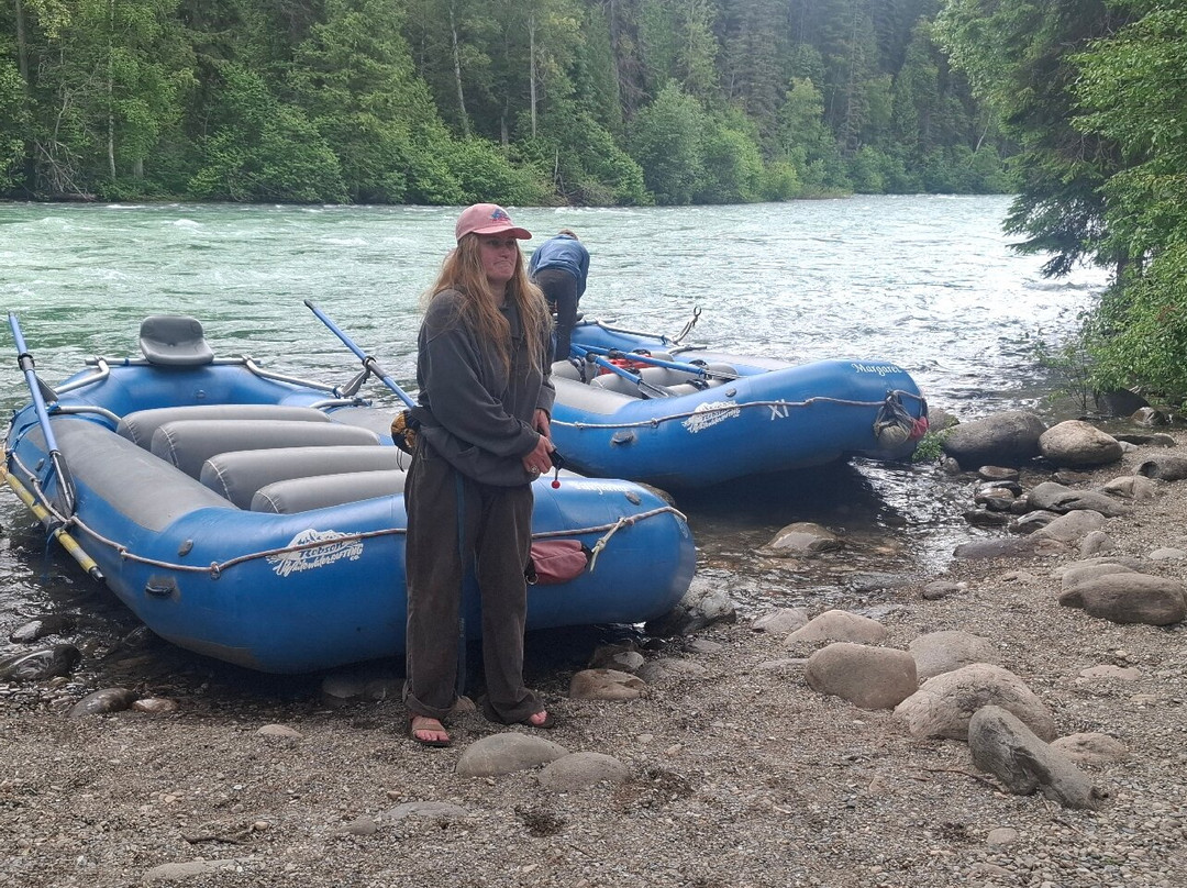 Mount Robson Whitewater Rafting Co.-维尔蒙特必去景点
