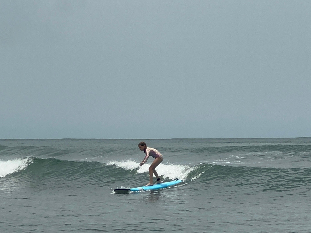 Escuela del Mar Surf School-Carenero Island必去景点
