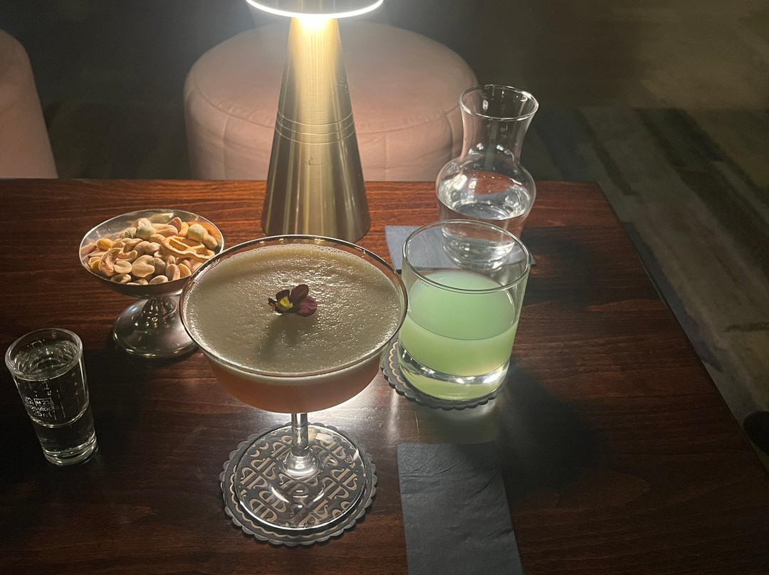 西摩金苹果酒店主图